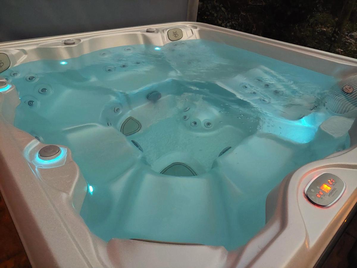 La Casa Rosa Di Segusino With Spa Jacuzzi In Garden Sequsino Eksteriør billede