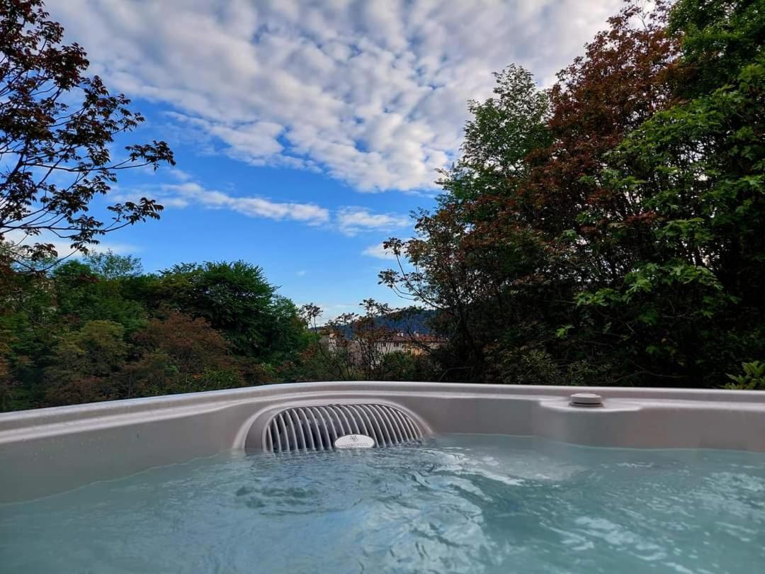 La Casa Rosa Di Segusino With Spa Jacuzzi In Garden Sequsino Eksteriør billede